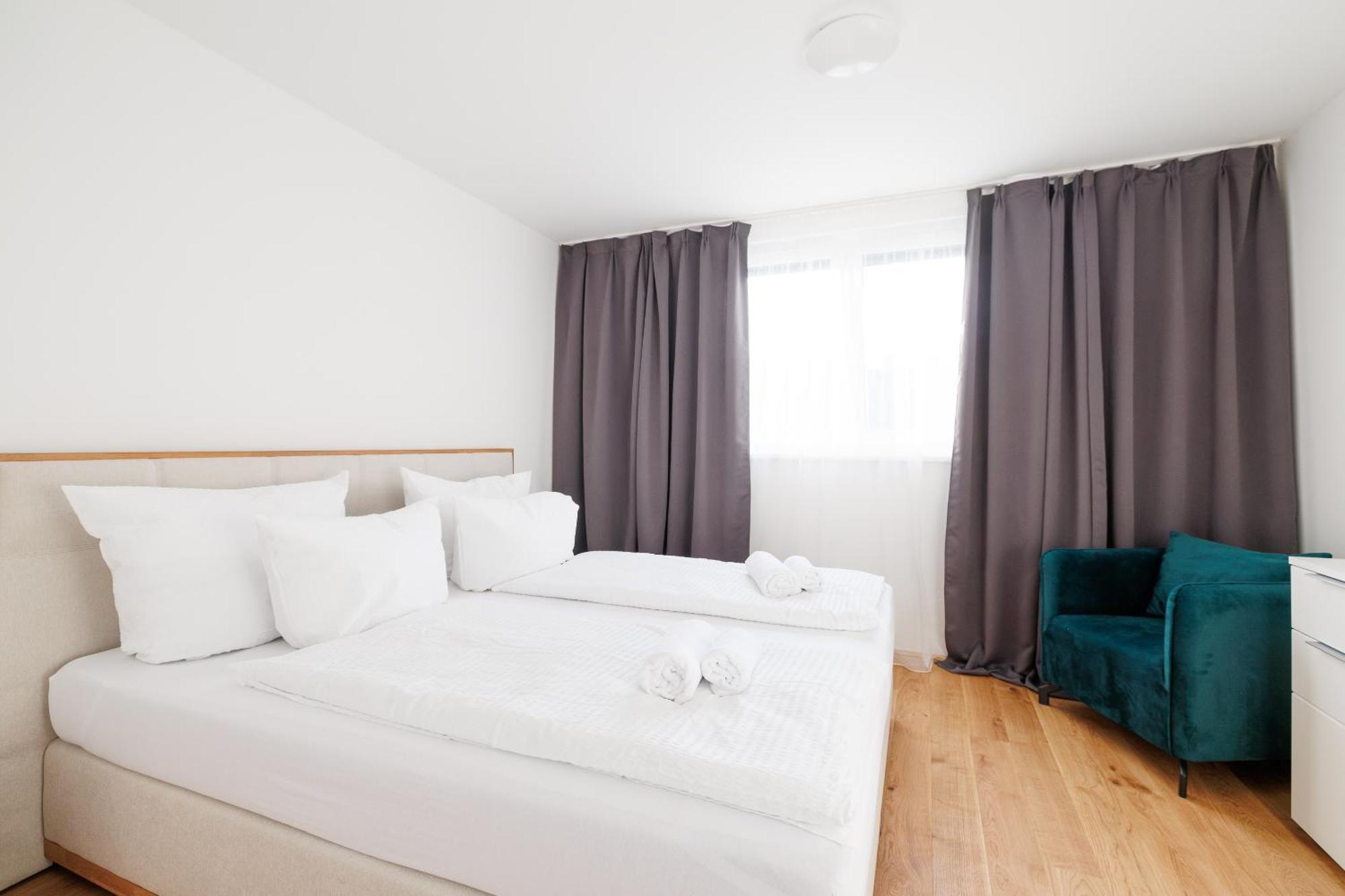 Symphony Apartments 42 - Modern Loft With Terrace And Grill In Central Location فيينا المظهر الخارجي الصورة