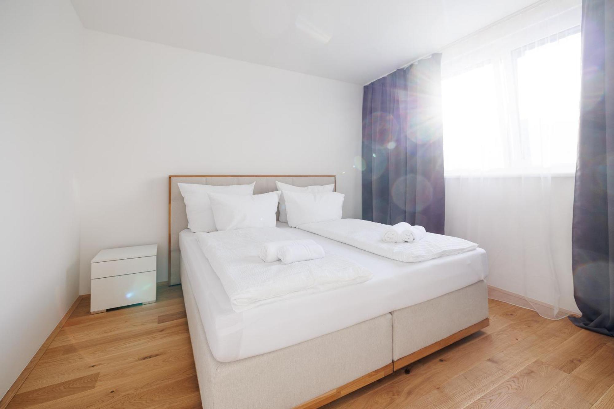 Symphony Apartments 42 - Modern Loft With Terrace And Grill In Central Location فيينا المظهر الخارجي الصورة