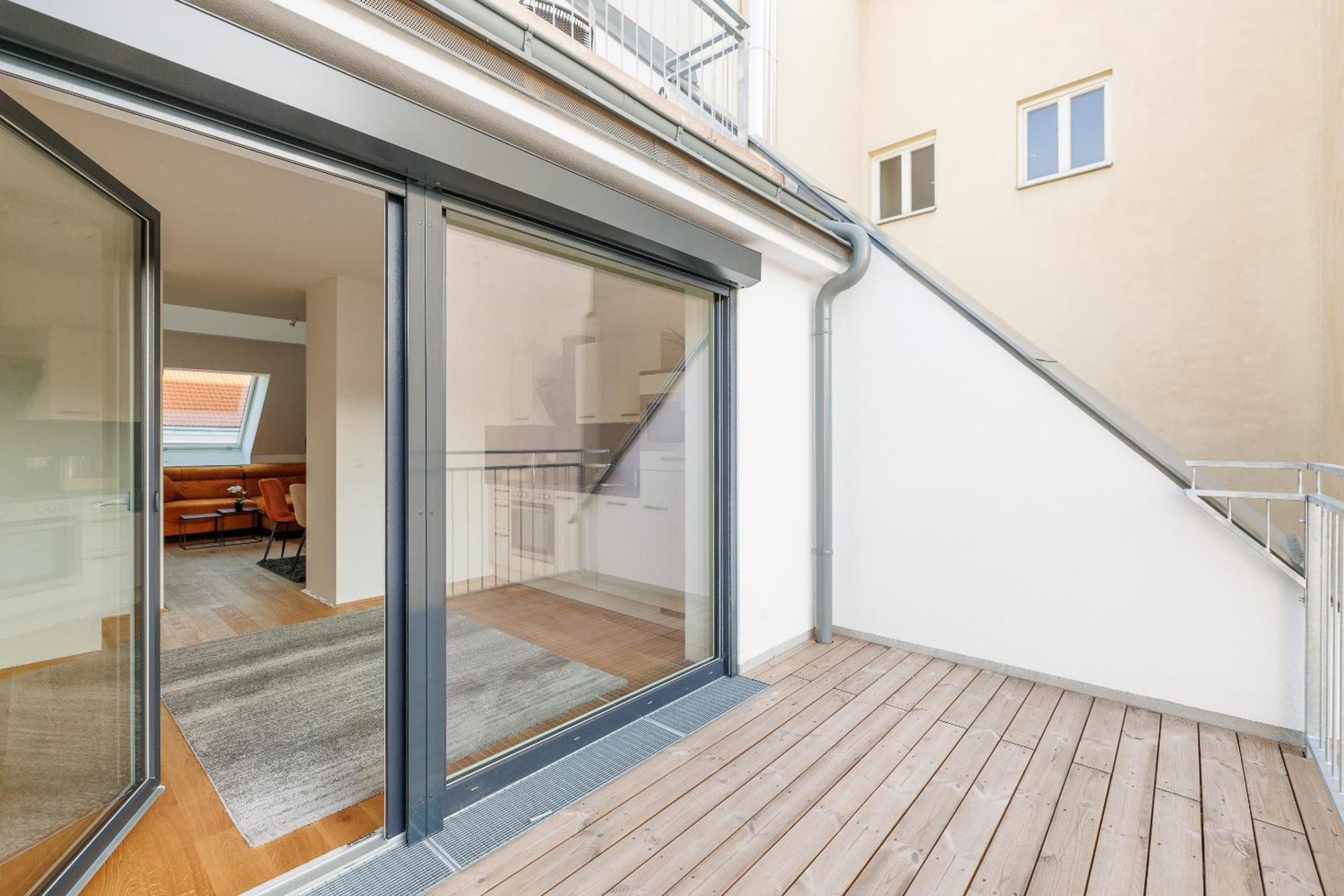 Symphony Apartments 42 - Modern Loft With Terrace And Grill In Central Location فيينا المظهر الخارجي الصورة