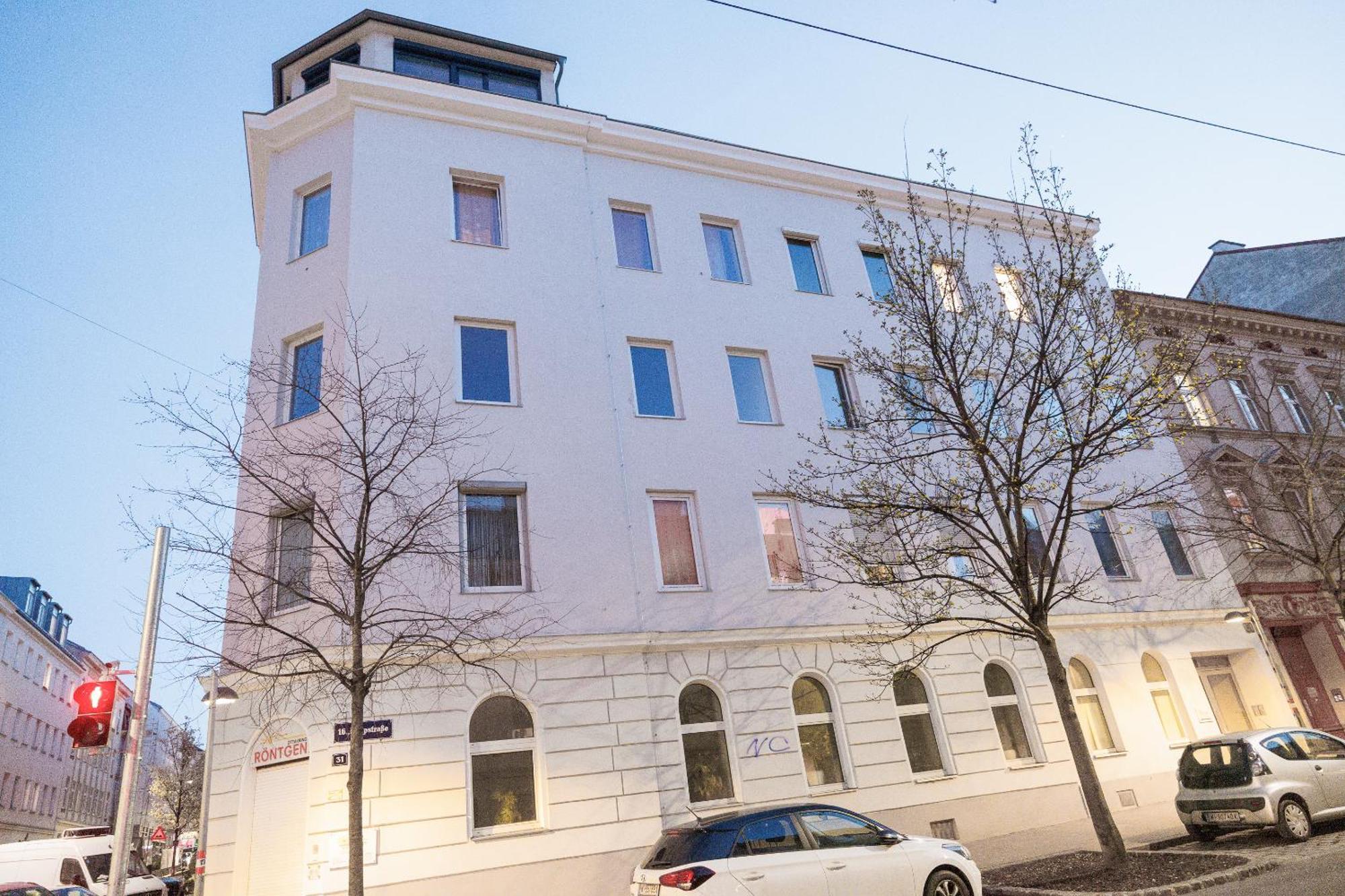 Symphony Apartments 42 - Modern Loft With Terrace And Grill In Central Location فيينا المظهر الخارجي الصورة